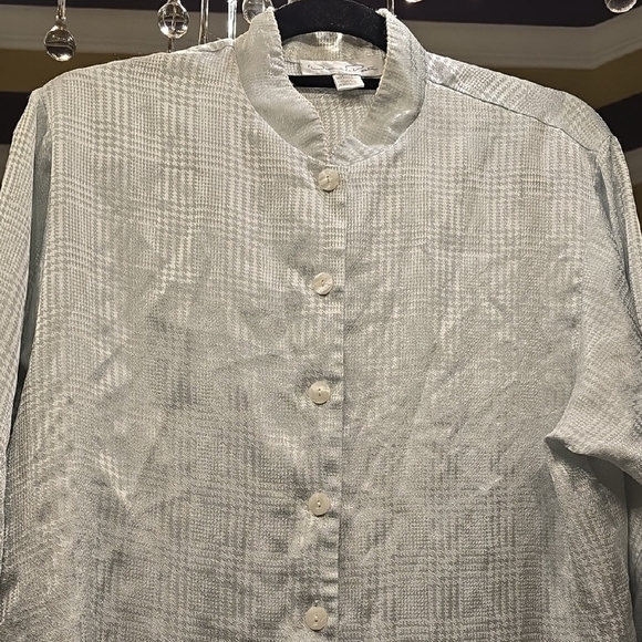 Oscar de la Renta Light Gray Pajama Top - Picture 3 of 16